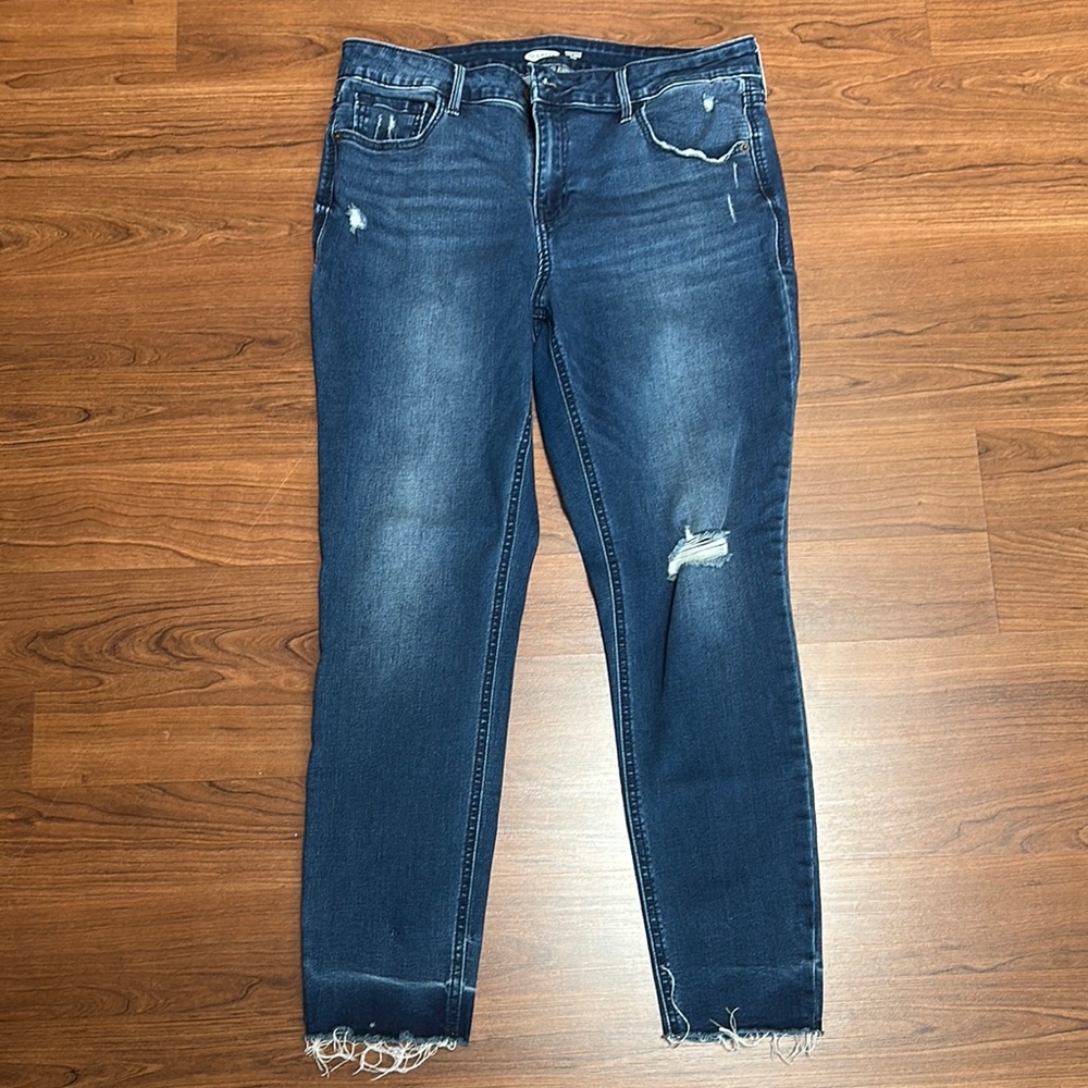 Women's Distressed Blue Jeans